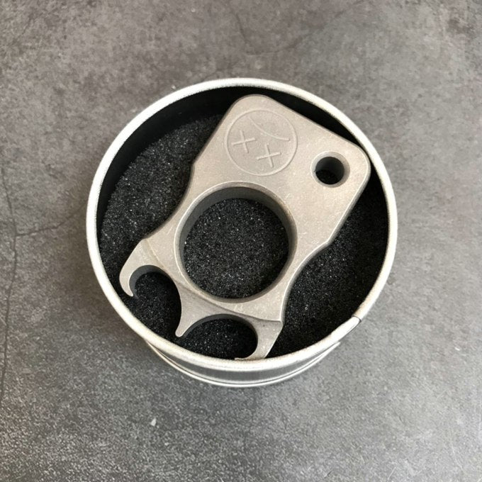 Multi-functional Titanium Alloy Outdoor One-finger Tool