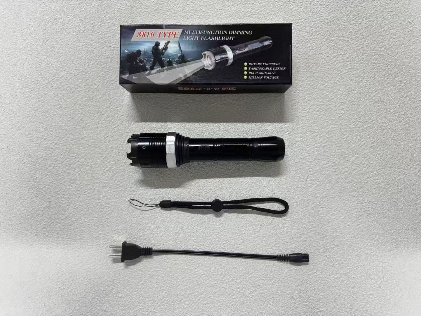 🔥8810 High-Power Flashlight High-powered strobe light