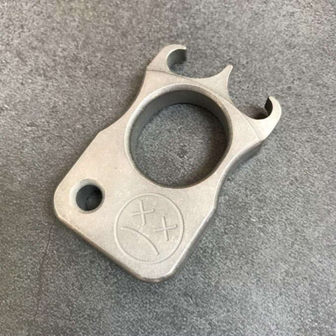 Multi-functional Titanium Alloy Outdoor One-finger Tool