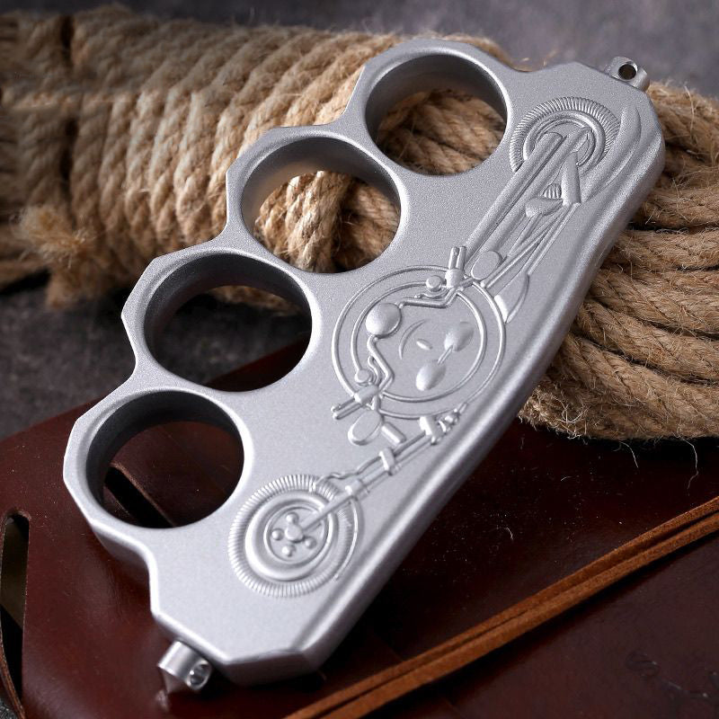 Creative Pattern Outdoor Thickened Zinc Alloy EDC Tool