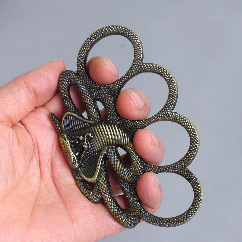 Snake-Inspired Outdoor EDC Tool