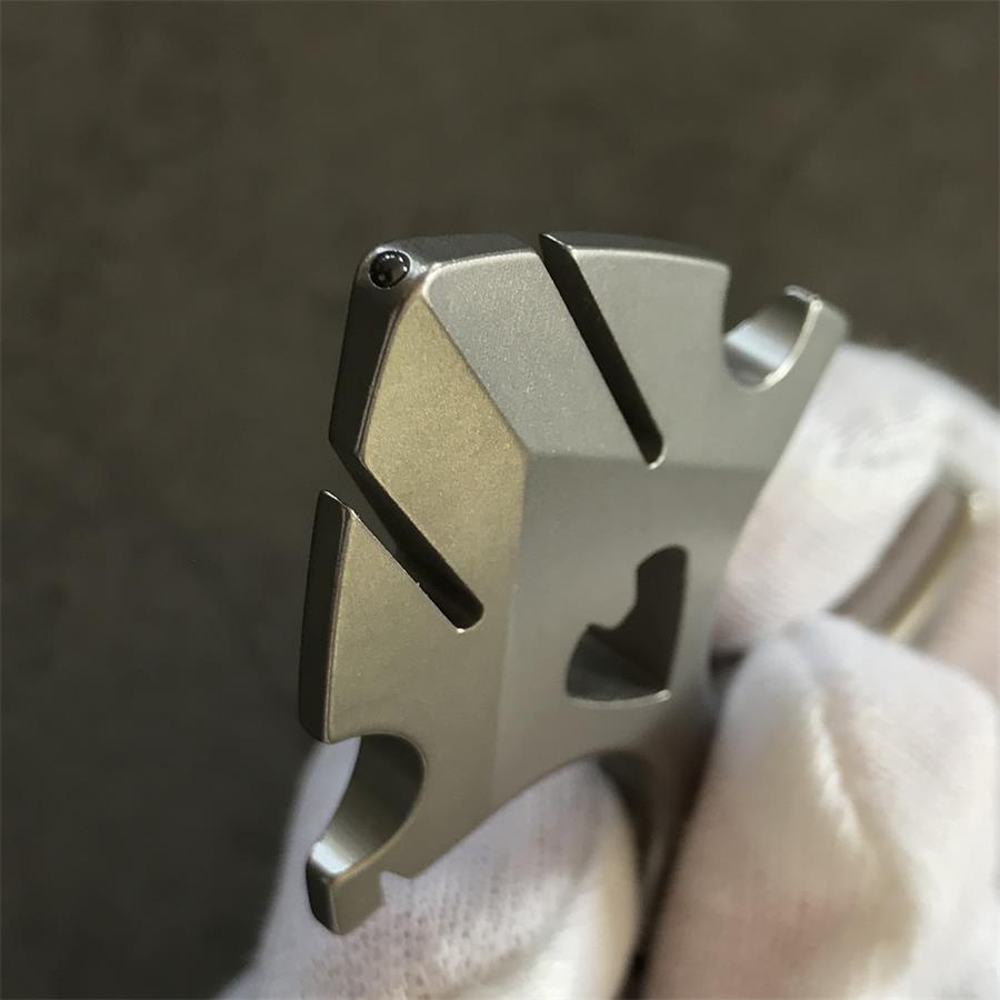 TC21 Titanium Knuckle Duster Broken Window Decoration