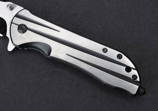 DA67 Silver Folding Outdoor Tools