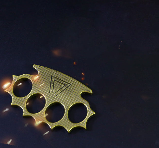 Creative Four-hole Outdoor Zinc Alloy Lightweight Carrying Tool