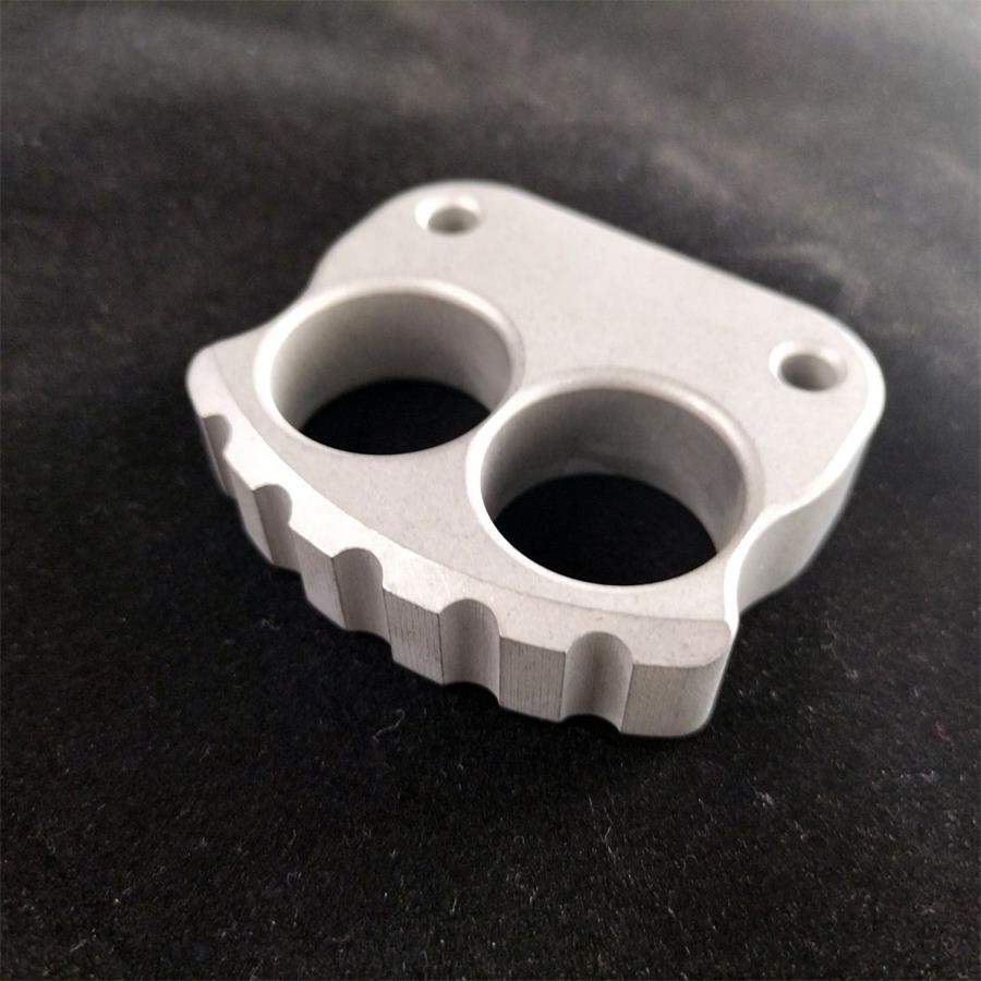 Thick Steel Skull Portable EDC Keychain Backpack Outdoor Tool