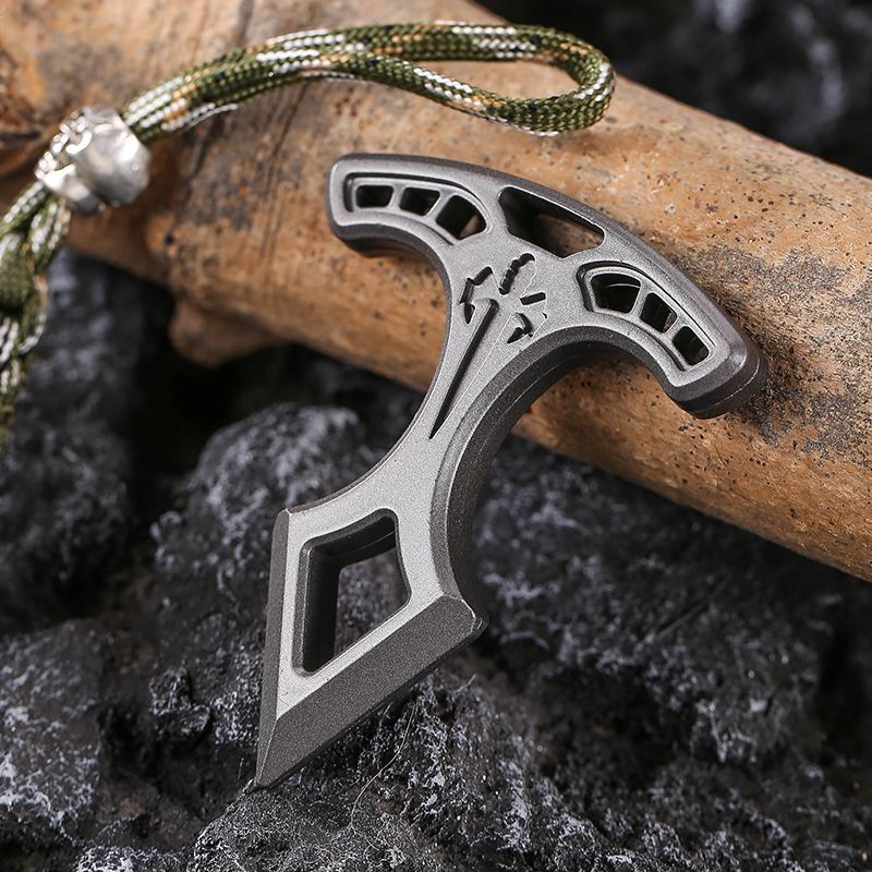 Portable EDC Tool Pendant Keychain with Aviation Painted Surface