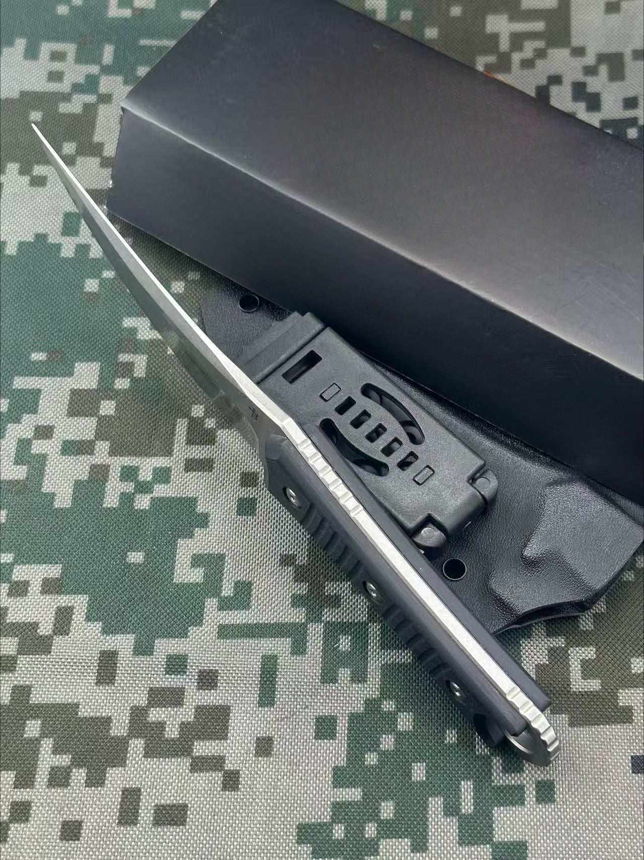 SBK D2 Steel Stonewashed Surface Outdoor Tool